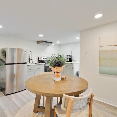 King Suite Luxurious, Modern Couple Retreat Filadelfia Exterior foto
