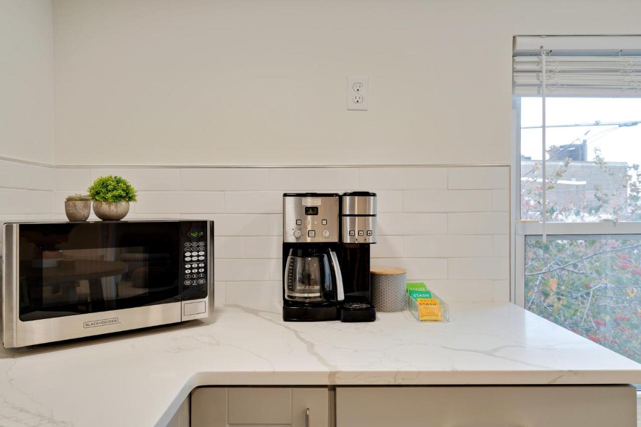 King Suite Luxurious, Modern Couple Retreat Filadelfia Exterior foto
